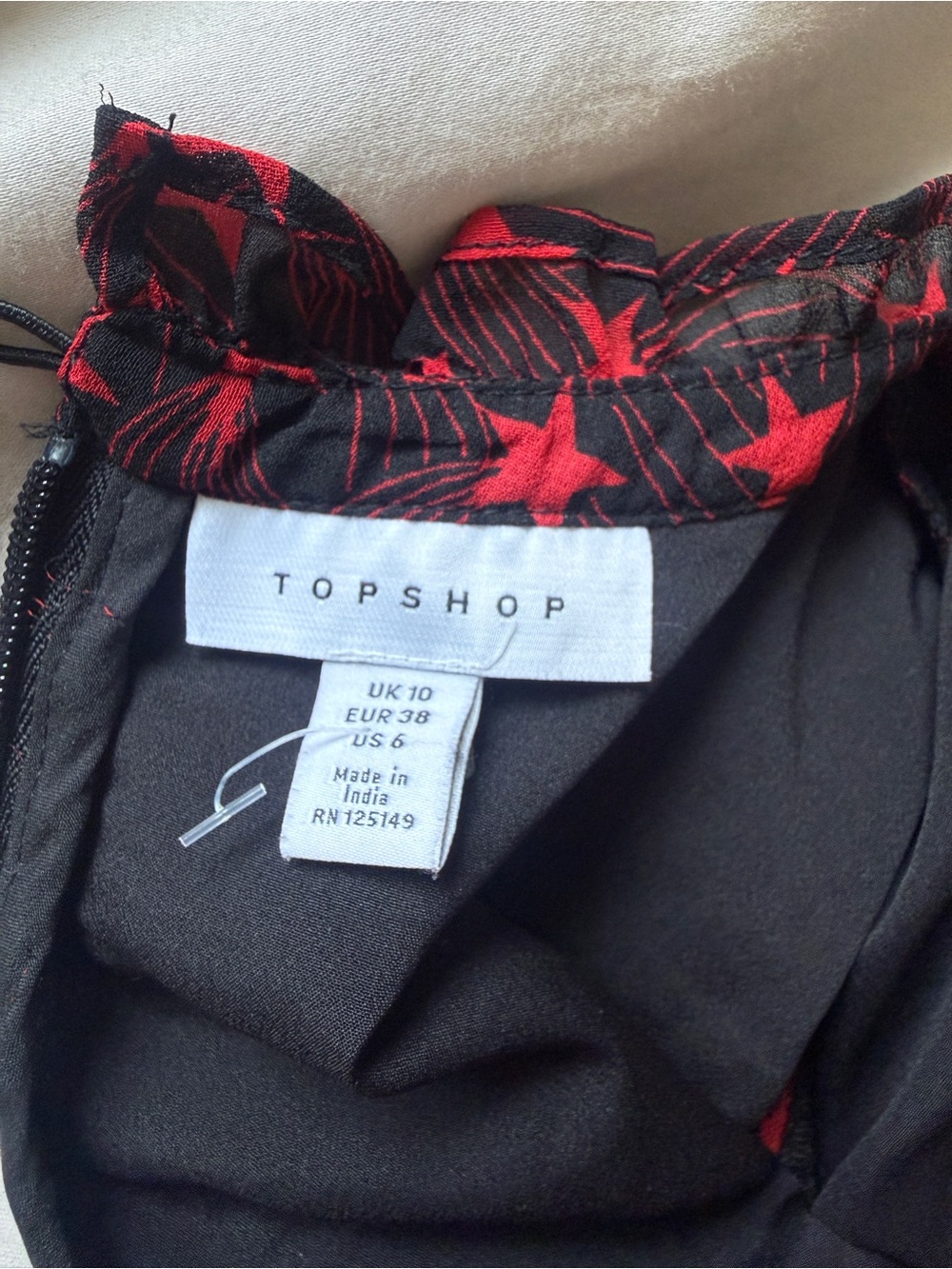 Topshop Black Dress with Red Star Print and Long Sleeves - Picture 4 of 4